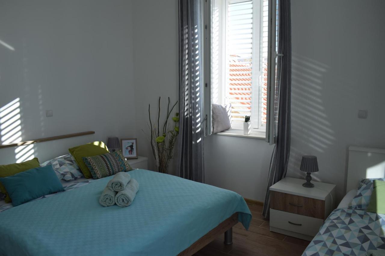 Optimist Makarska Town Center Apartment ภายนอก รูปภาพ
