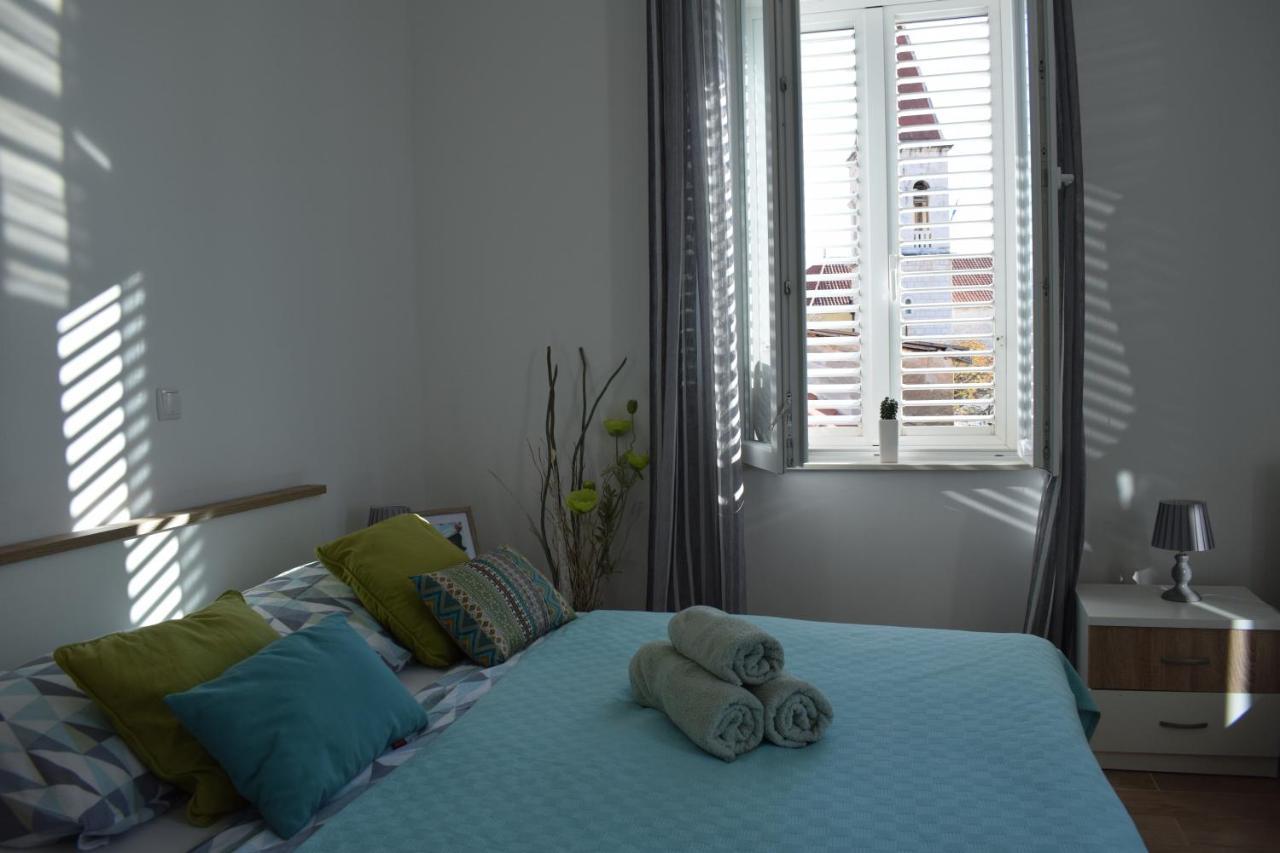 Optimist Makarska Town Center Apartment ภายนอก รูปภาพ