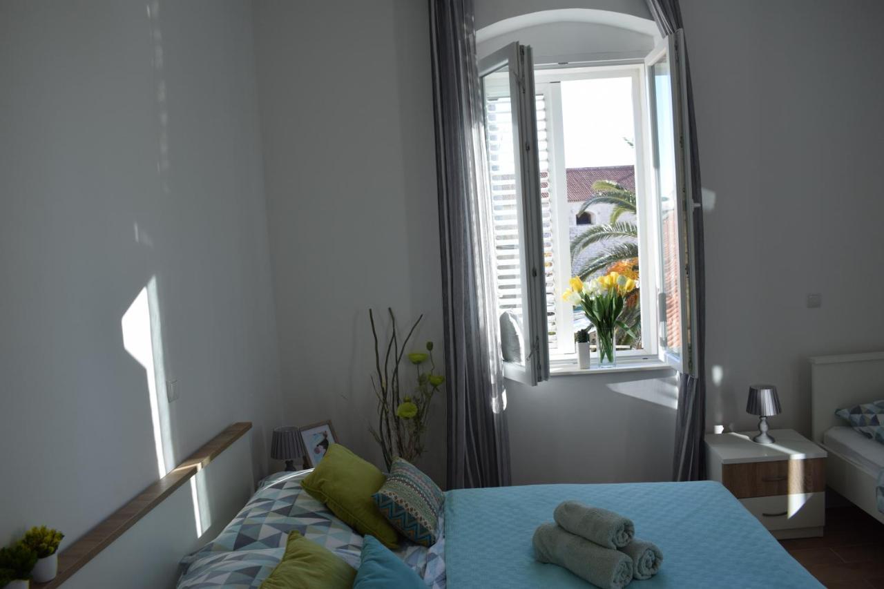 Optimist Makarska Town Center Apartment ภายนอก รูปภาพ