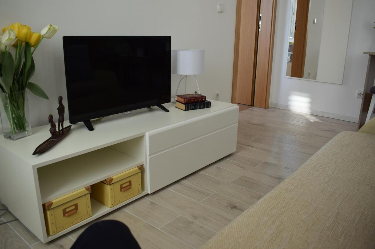 Optimist Makarska Town Center Apartment ภายนอก รูปภาพ