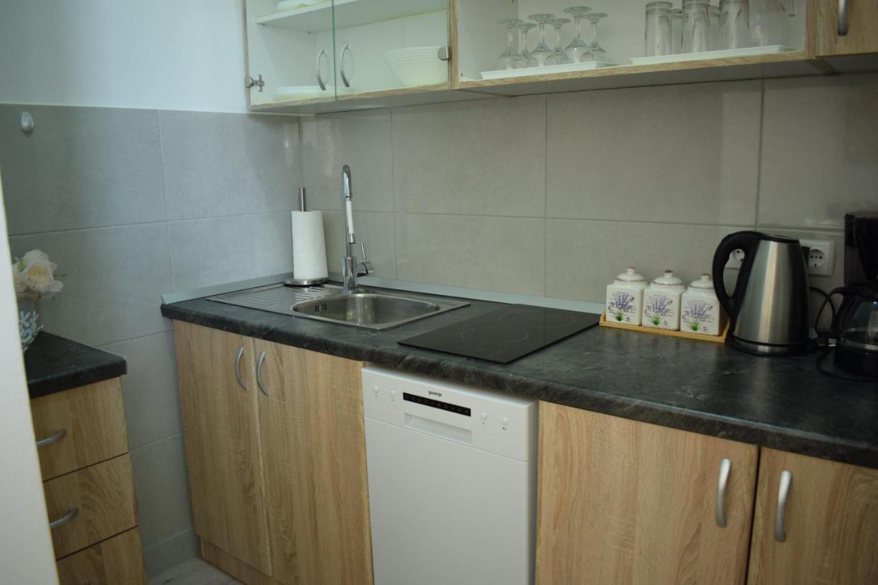 Optimist Makarska Town Center Apartment ภายนอก รูปภาพ