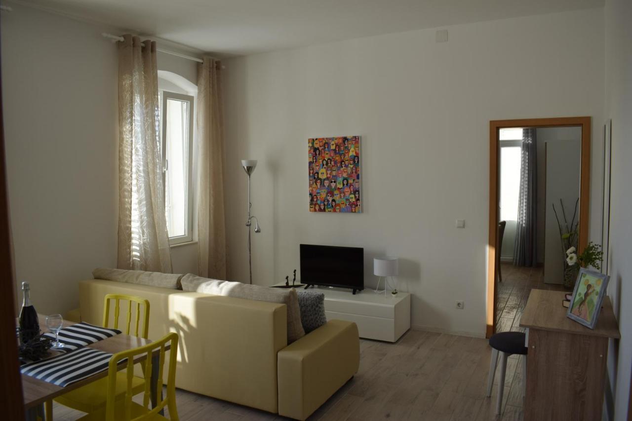 Optimist Makarska Town Center Apartment ภายนอก รูปภาพ