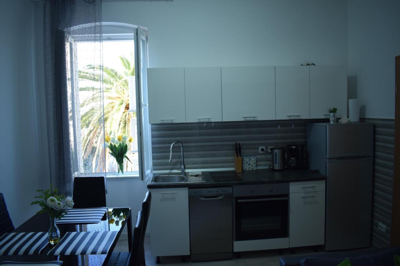 Optimist Makarska Town Center Apartment ภายนอก รูปภาพ