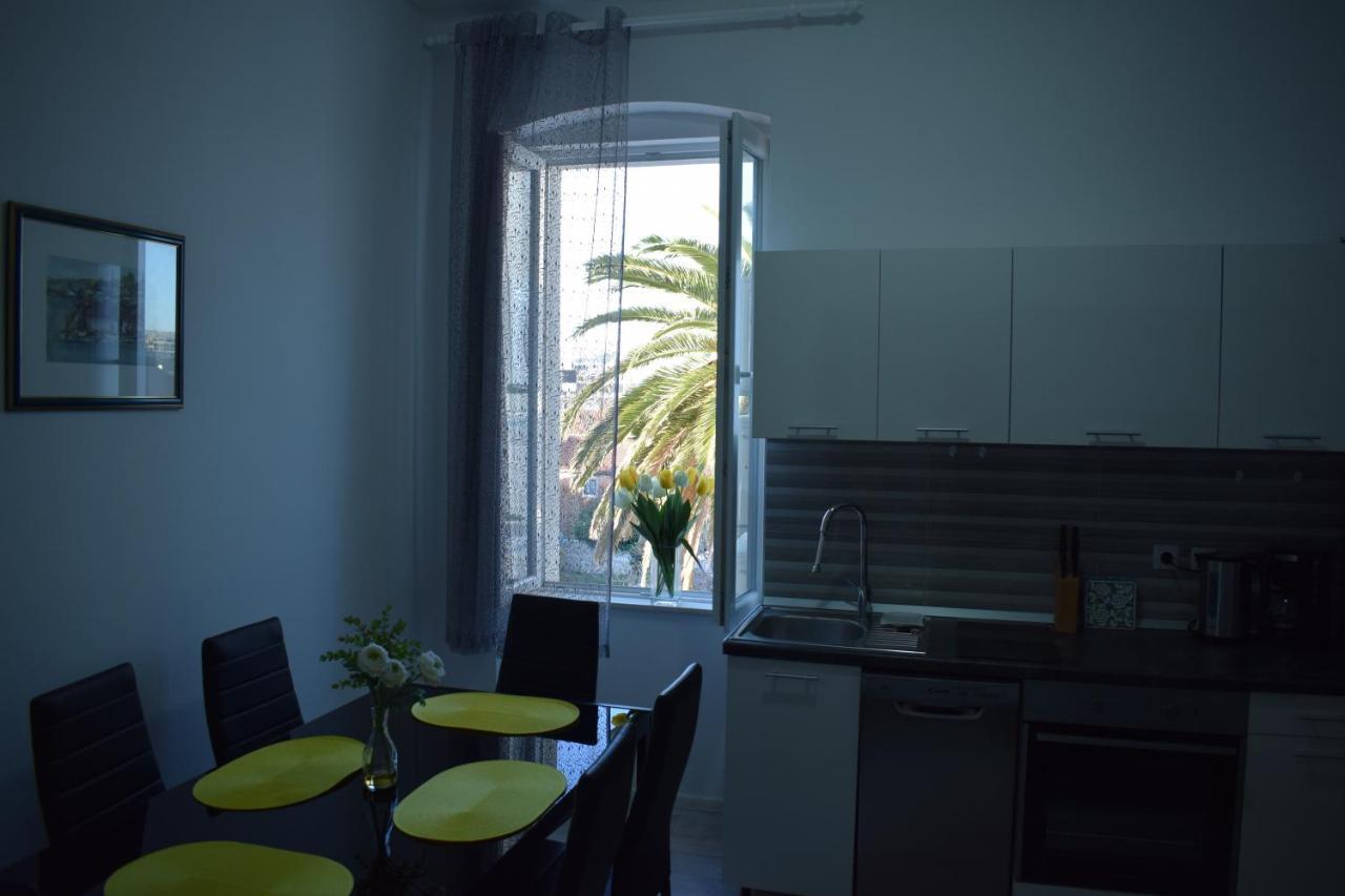 Optimist Makarska Town Center Apartment ภายนอก รูปภาพ