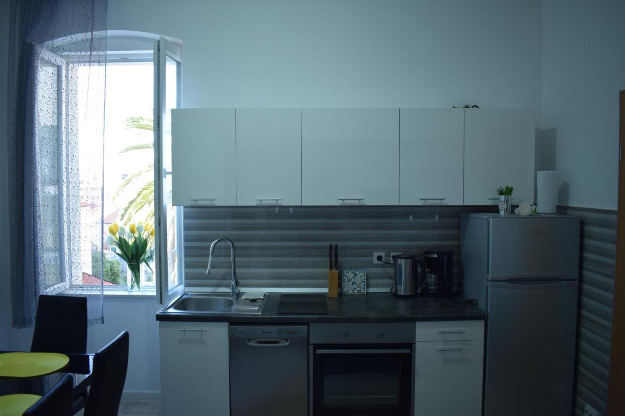 Optimist Makarska Town Center Apartment ภายนอก รูปภาพ