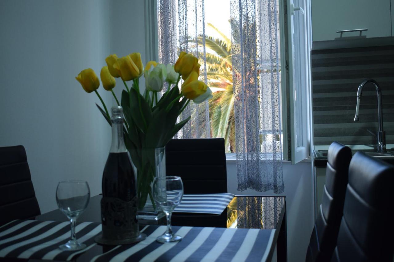 Optimist Makarska Town Center Apartment ภายนอก รูปภาพ