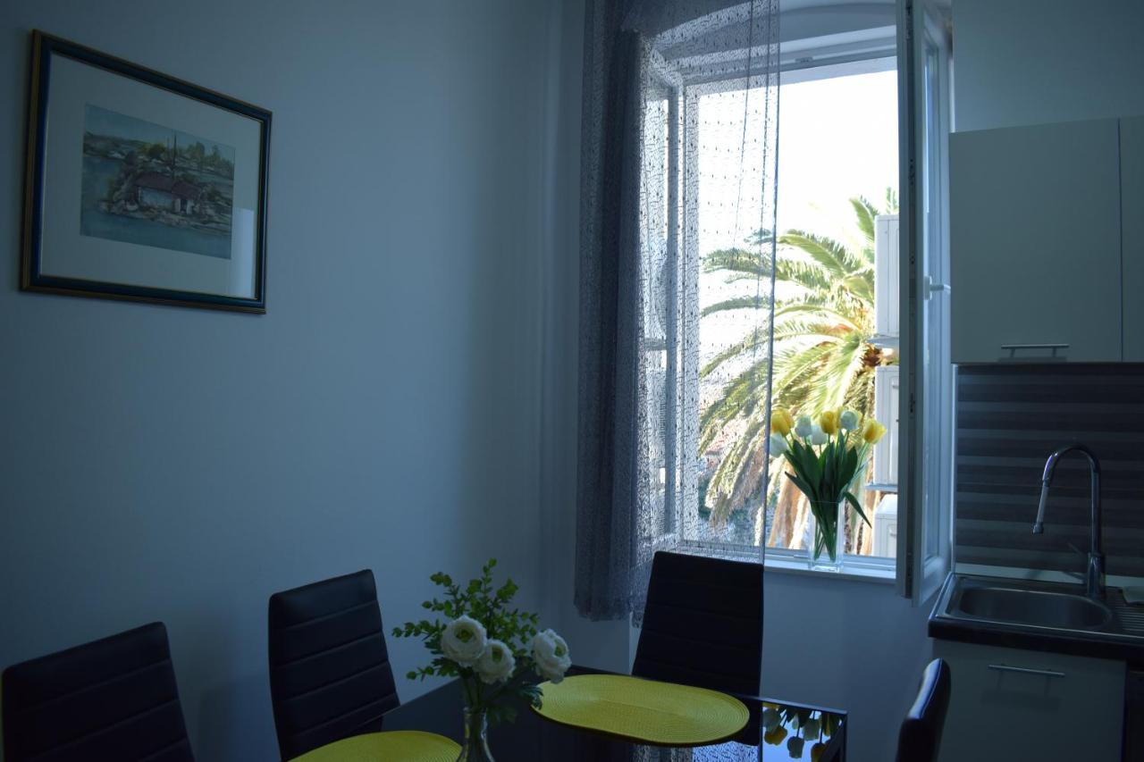 Optimist Makarska Town Center Apartment ภายนอก รูปภาพ
